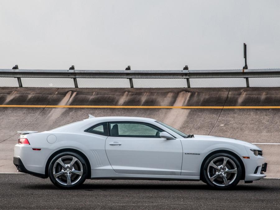  Chevrolet Camaro SS 2013 года  (фото 24 из 25)